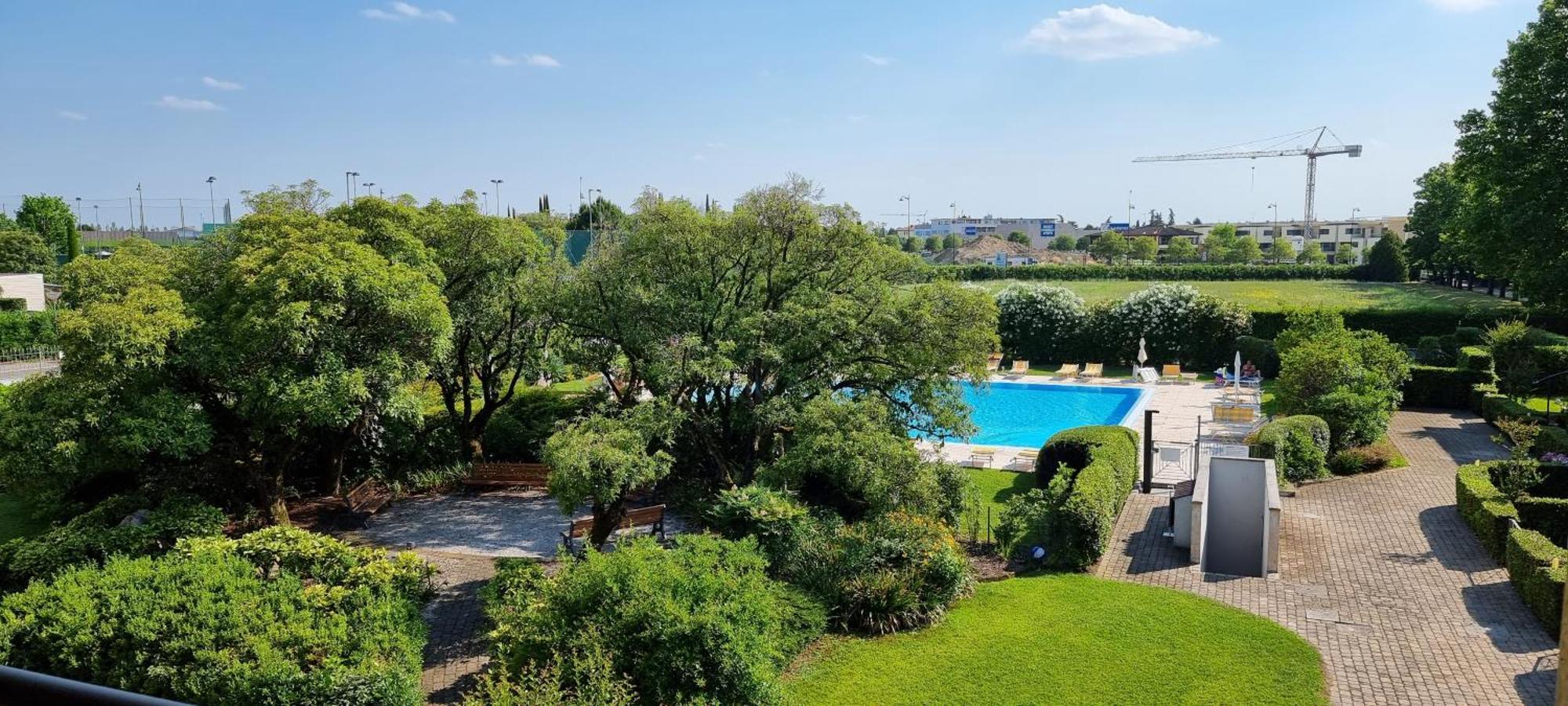 Appartamento Dolce Blu Sirmione Rivoltella del Garda Esterno foto