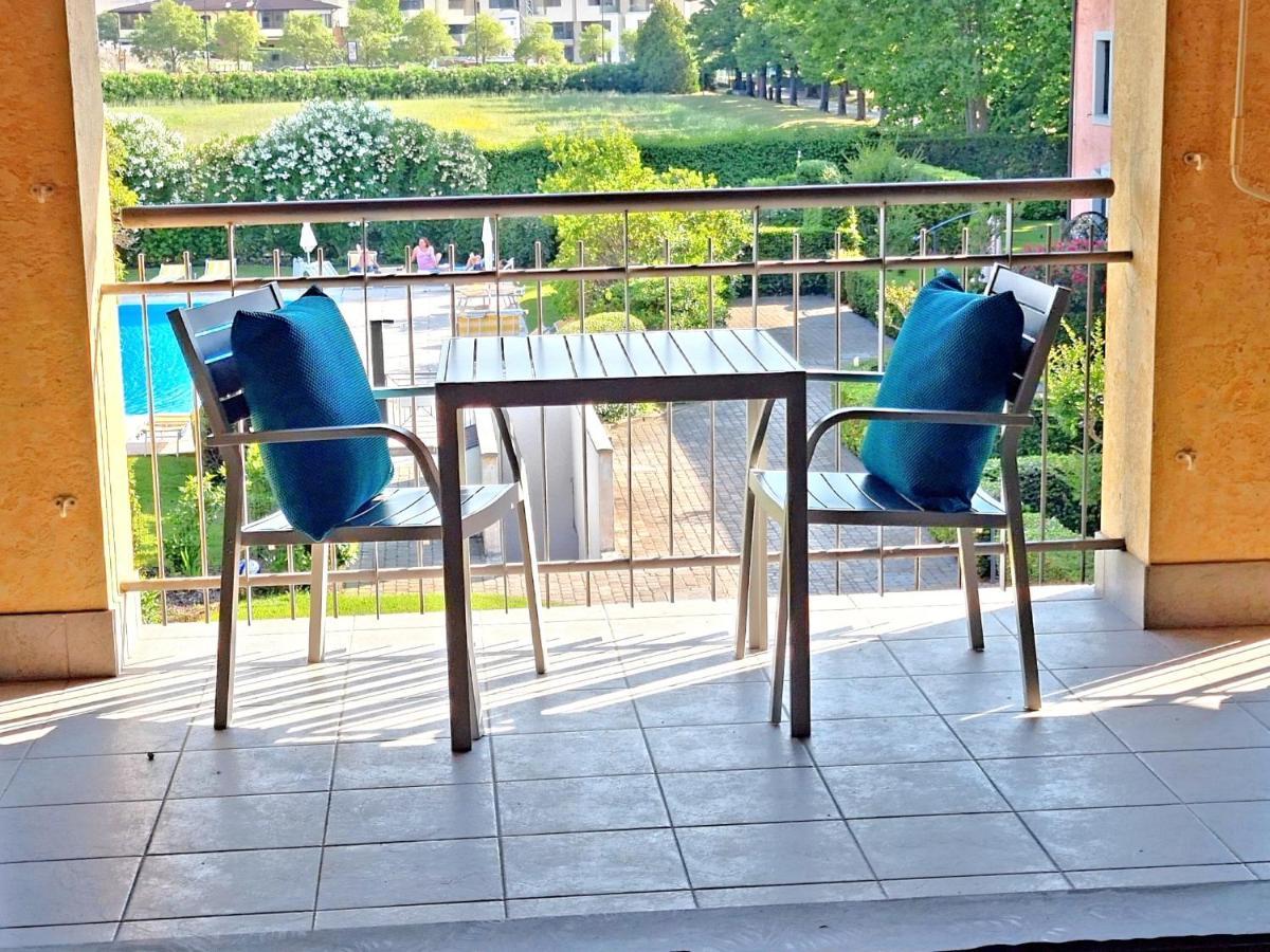 Appartamento Dolce Blu Sirmione Rivoltella del Garda Esterno foto